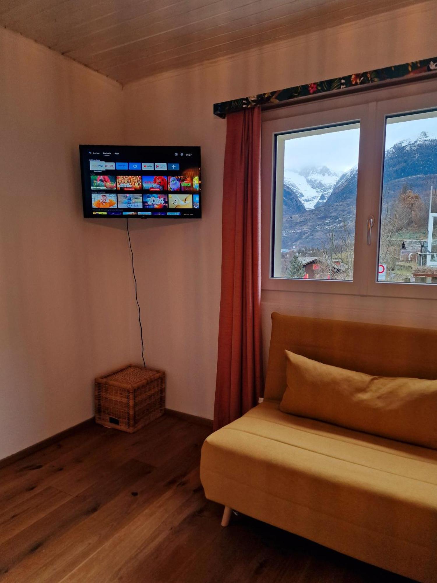 Kunstplanet Im Herzen Der Alpen Am Planetenweg Visp Exterior foto